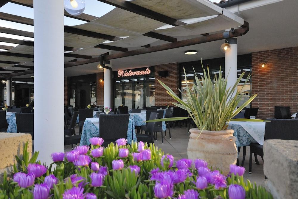 Villaggio Turistico La Cecinella Marina di Cecina Exterior foto