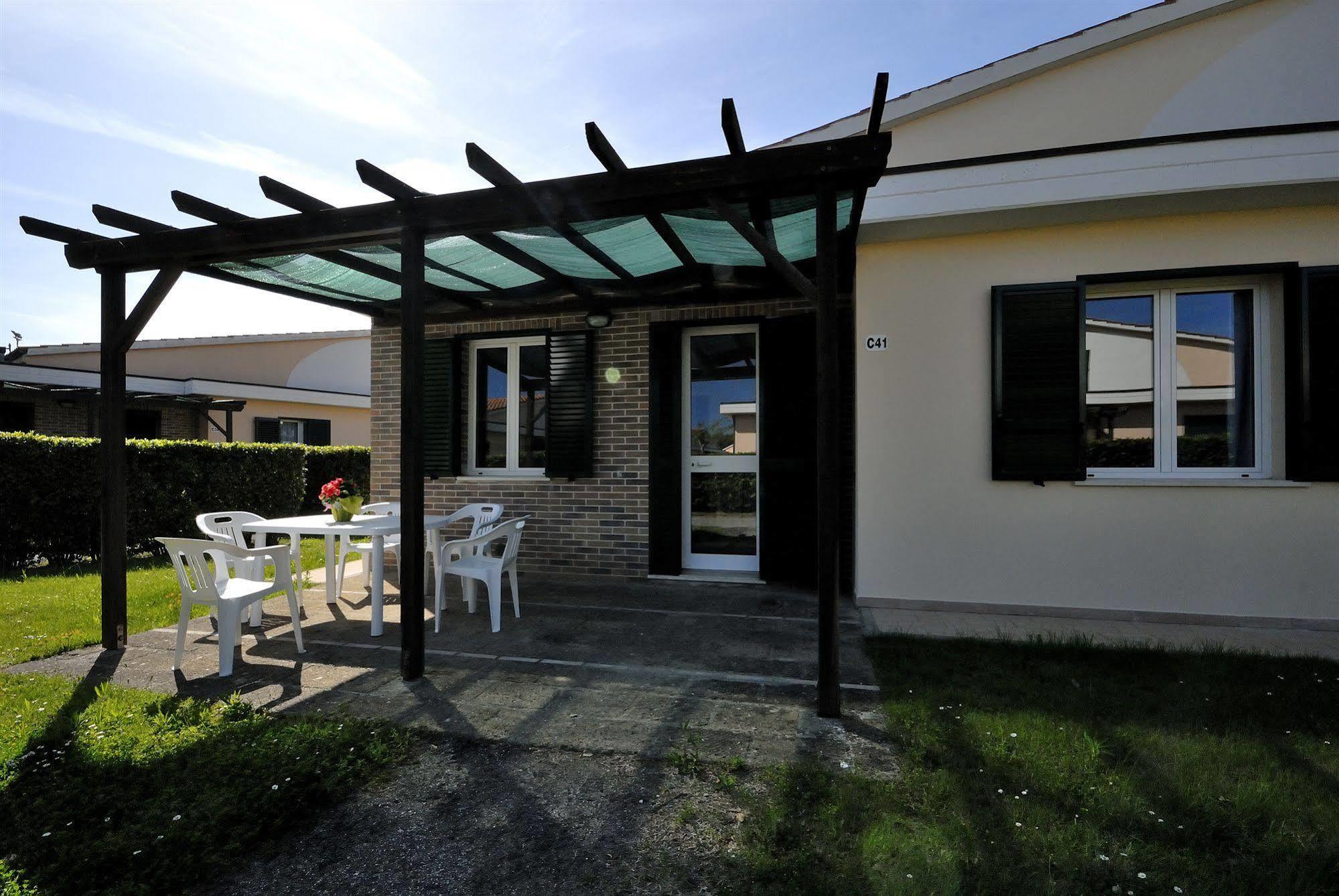 Villaggio Turistico La Cecinella Marina di Cecina Exterior foto