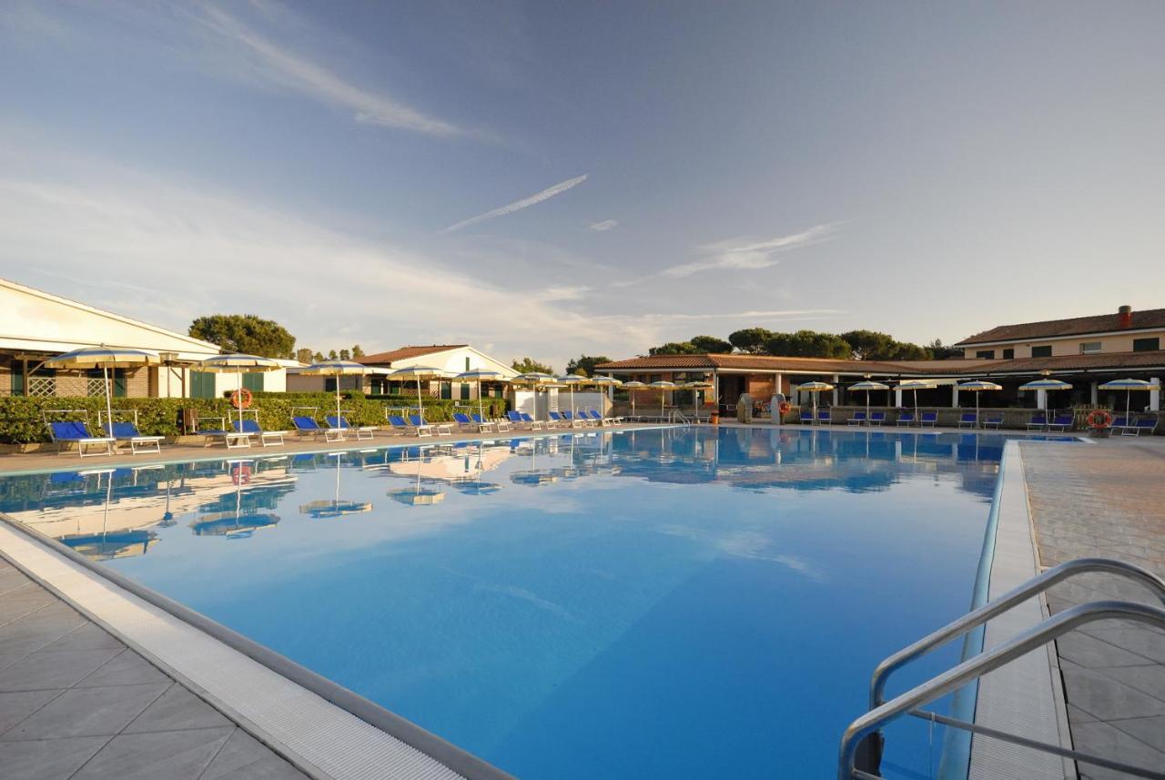 Villaggio Turistico La Cecinella Marina di Cecina Exterior foto